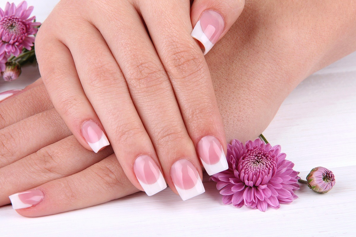 Pose d’ongles à Marseille en salon